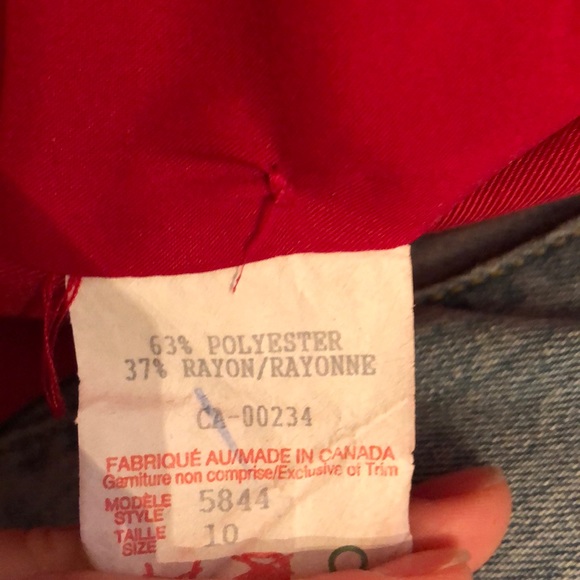 COPY - Ruby red vintage blazer with gold buttons - Picture 5 of 5